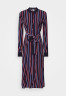 Tommy Hilfiger STRIPE MIDI DRESS Shirt dress mini pop ПЛАТЬЕ МИДИ В ПОЛОСКУ Платье-рубашка мини поп