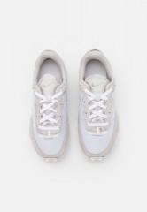 Nike Sportswear W FONTANKA WAFFLE Sneaker low pure platinum/light soft pink/light iron ore/white/summit white W FONTANKA WAFFLE кроссовки женские низкие чистая платина/светло-розовый/светло-железная руда/белый/саммит белый