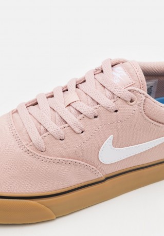 Nike SB CHRON UNISEX Sneaker low pink oxford/white/light brown/black CHRON UNISEX Низкие кроссовки женские розовый оксфорд/белый/светло-коричневый/черный