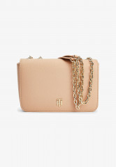 Tommy Hilfiger TIMELESS CHAIN CROSSOVER Across body bag sandrift TIMELESS CHAIN ??CROSSOVER Сумка через плечо песчаный нанос