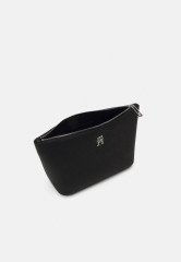 Tommy Hilfiger EMBLEM WASHBAG Wash bag black EMBLEM WASHBAG Мешок для стирки черный