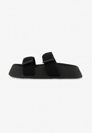 Tommy Hilfiger PANTOLETTEN TJC Mules schwarz СЛАЙДЫ TJC Мюли черный