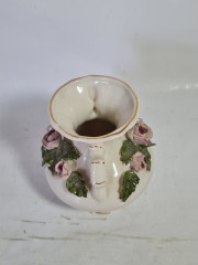 Ваза винтажная Poland Brody Parc с объемными цветами и ручками, керамика, 11.5 см, Польша, 1960-70гг.