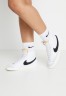 Nike Sportswear BLAZER MID 77 Sneaker high white/black/sail blanc  BLAZER MID 77 Высокие кроссовки женские белый/черный/парусный блан