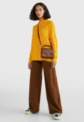 Tommy Hilfiger PUSH LOCK Handbag natural cognac PUSH LOCK сумка натуральный коньяк