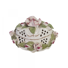 Конфетница винтажная Poland Brody Parc с объемными цветами и крышкой, керамика, 16 см, Польша, 1960-70гг.