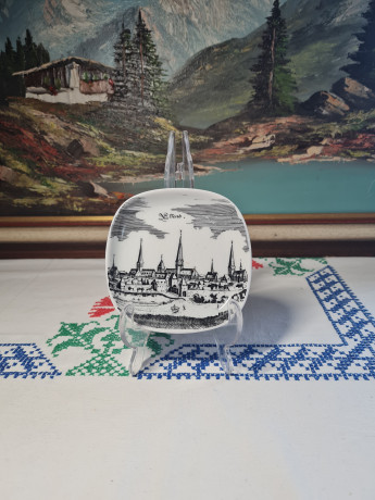 Altenkunstadt Декоративная квадратная тарелка с изображением города в черно-белом цвете, 11,5 см, Германия, 1970-80гг.