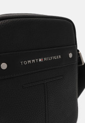 Tommy Hilfiger CENTRAL MINI REPORTER Across body bag black CENTRAL MINI REPORTER Сумка через плечо черный