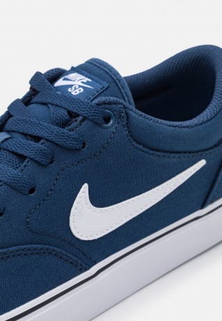 Nike SB CHRON UNISEX Sneaker low navy/white/black CHRON UNISEX Низкие кроссовки женские темно-синий/белый/черный