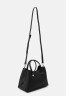 Tommy Hilfiger Handbag black сумочка черный