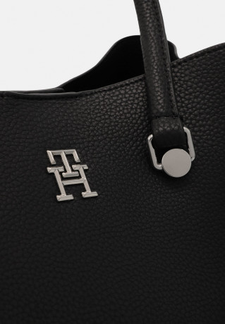 Tommy Hilfiger Handbag black сумочка черный