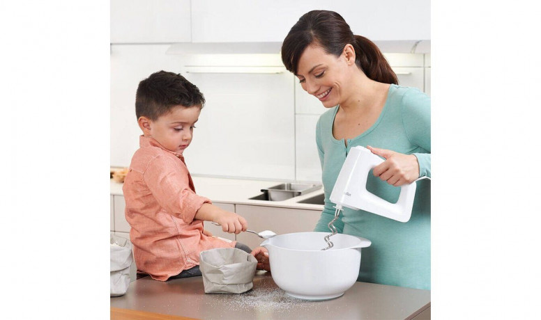 Braun Braun Handmixer MultiMix 3 HM 3000 WH, 450W 5 Stufen Turbo-Funktion EasyClick ergonomischer Drehregler Weiss Ручной миксер Braun MultiMix 3 HM 3000 WH, 450 Вт, 5 уровней, турбо-функция, эргономичная ручка управления EasyClick, белый