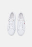 Tommy Hilfiger ESSENTIAL STRIPES  Trainers white ESSENTIAL STRIPES Кроссовки белый