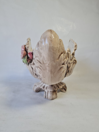 Фруктовница винтажная большая Bassano с объемными цветами, фарфор, 31x 18 x 18 см, Италия, 1960-70гг.