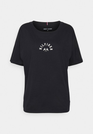 Tommy Hilfiger RELAXED GRAPHIC TEE Sports T-shirt desert sky ФУТБОЛКА RELAXED GRAPHIC Спортивная футболка небо пустыни