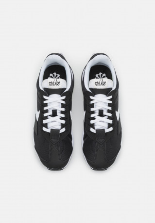 Nike Sportswear AIR MAX PRE DAY Sneaker low black/white/metallic silver AIR MAX PRE DAY Низкие кроссовки женские черный/белый/серебристый металлик