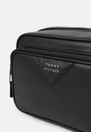 Tommy Hilfiger CAMERA Across body bag black CAMERA Сумка через плечо черный