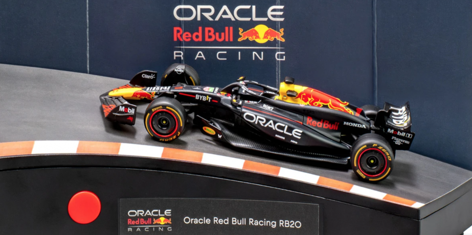 Адвент календарь 2025 FRANZIS 67245 Oracle Red Bull Racing, модель в масштабе 1:43, со звуковым модулем