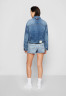 Tommy Hilfiger TOMMY HILFIGER X SHAWN MENDES Denim jacket hero indigo TOMMY HILFIGER X SHAWN MENDES Джинсовая куртка герой индиго