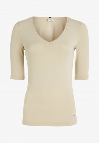 Tommy Hilfiger MODERN CO EA V-NK SLV Basic T-shirt light sandalwood MODERN CO EA V-NK SLV Базовая футболка светлое сандаловое дерево