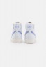 Nike Sportswear BLAZER MID 77 Sneaker high white/light thistle/sail/black/team orange BLAZER MID 77 Высокие кроссовки женские белый/светлый чертополох/парус/черный/оранжевый