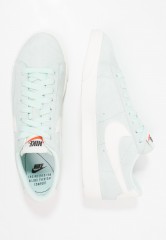 Nike Sportswear BLAZER LOW SD Sneaker low igloo/sail BLAZER LOW SD Низкие кроссовки женские иглу/парус