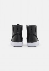 Nike Sportswear BLAZER MID 77 Sneaker high black/white BLAZER MID 77 Высокие кроссовки женские черно-белый