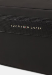 Tommy Hilfiger CASUAL WASHBAG Wash bag black CASUAL WASHBAG Сумка для стирки черный