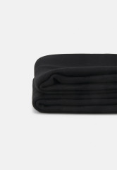 Tommy Hilfiger FESTIVE LUXE SCARF Scarf black FESTIVE LUXE SCARF Шарф черный