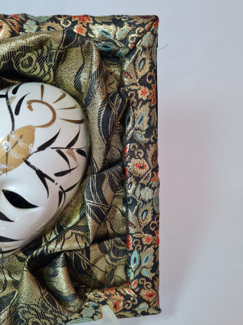 Панно винтажное "Маска" в красочной раме, текстиль / объемное декорирование, 22.5 х 22.5 см, Германия, 1960-70гг.