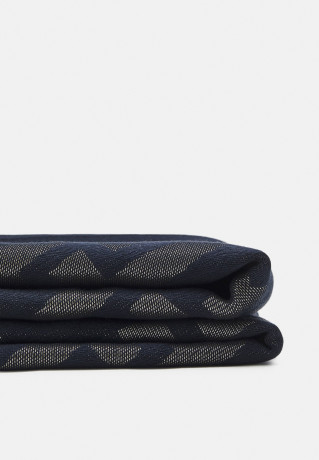 Tommy Hilfiger FESTIVE LUXE SCARF Scarf space blue FESTIVE LUXE SCARF Шарф космический синий