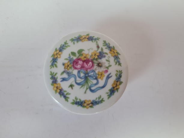 PORCELAINE FINE DE Limoges Коллекционные фарфоровые шкатулки, 5,5 см, 5 штук, Франция, 1960-70гг.