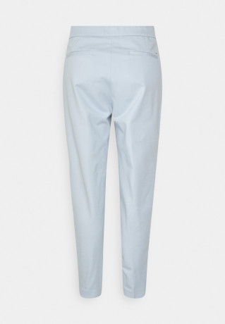Tommy Hilfiger MICHELLE TAPERED PUNTO PANT Trousers breezy blue ЗАУЖЕННЫЕ БРЮКИ PUNTO MICHELLE Брюки свежий синий