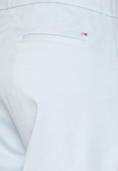 Tommy Hilfiger MICHELLE TAPERED PUNTO PANT Trousers breezy blue ЗАУЖЕННЫЕ БРЮКИ PUNTO MICHELLE Брюки свежий синий