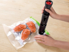 BOSCH BOSCH Stabmixer ErgoMixx MS6CB61V1, 1000 W, Vakuum-Frischhaltesystem, 12 Stufen, schwarz  Ручной блендер BOSCH ErgoMixx MS6CB61V1, 1000 Вт, вакуумная система свежести, 12 уровней, черный