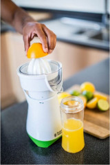 RUSSELL HOBBS RUSSELL HOBBS Smoothie-Maker 2in1 Smoothie Maker Explore MixGo Juice, Zitruspresse und Stand-Mixer, BPA Frei, spulmaschinengeeigneter Kunststoffbehalter, mit Trinkoffnung  RUSSELL HOBBS Smoothie Maker 2in1 Smoothie Maker Изучите MixGo Соковы
