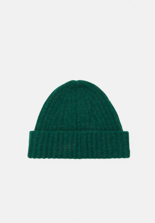 Tommy Hilfiger MODERN FLUFFY BEANIE Beanie prep green MODERN FLUFFY BEANIE Шапочка подготовка зеленый