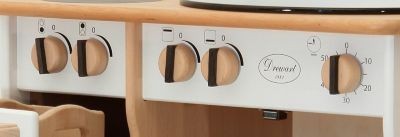 Erst-Holz Kinderkuche liebevoll gestaltet aus Massivholz weiss Детская кухня с любовью оформлена из массива дерева белого цвета