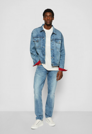 Tommy Hilfiger TOMMY HILFIGER X SHAWN MENDES TRUCKER JACKET HERO IND UNISEX Denim jacket hero indigo TOMMY HILFIGER X SHAWN MENDES TRUCKER JACKET HERO IND UNISEX Джинсовая куртка герой индиго