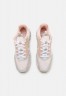 Nike Sportswear W ZOOM AIR FIRE Sneaker low soft pink/white/arctic orange/sanddrift/silver hemp W ZOOM AIR FIRE кроссовки женские низкие нежно-розовый/белый/арктический оранжевый/песок/серебристая пенька