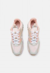 Nike Sportswear W ZOOM AIR FIRE Sneaker low soft pink/white/arctic orange/sanddrift/silver hemp W ZOOM AIR FIRE кроссовки женские низкие нежно-розовый/белый/арктический оранжевый/песок/серебристая пенька