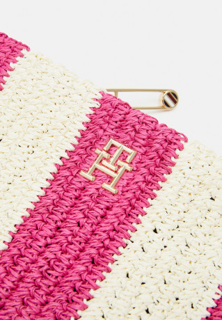 Tommy Hilfiger CITY SUMMER POUCH Clutch bright cerise pink CITY SUMMER POUCH Сумка-клатч ярко-вишнево-розовый