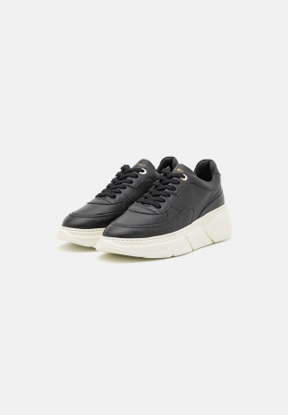 Tommy Hilfiger CHUNKY Trainers black КРОССОВКИ Кроссовки черный