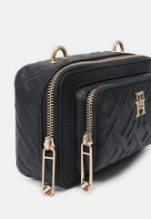 Tommy Hilfiger ICONIC CAMERA BAG  Across body bag space blue ICONIC CAMERA BAG Сумка через плечо космический синий