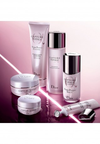 DIOR CAPTURE TOTALE SUPER POTENT EYE SERUM Serum transparent CAPTURE TOTAL СУПЕРПОТЕНТНАЯ СЫВОРОТКА ДЛЯ ГЛАЗ