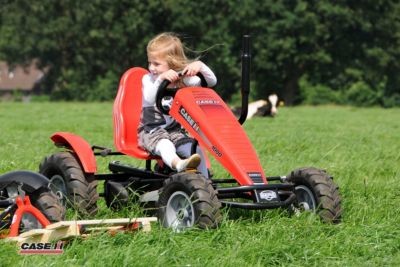 BERG Go-Kart mit XL-Rahmen Case IH Rot mit Dreigangschaltung ab 5 Jahren Карт с рамой XL Case IH красный с тремя передачами от 5 лет