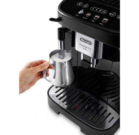 De'Longhi De'Longhi Kaffeevollautomat ECAM 290.22.B Magnifica Evo, Vorbruh-Aroma-System Полностью автоматическая кофемашина De'Longhi ECAM 290.22.B Magnifica Evo, система ароматизации предварительного заваривания