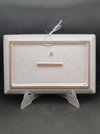 Поднос винтажный Karlsruhe "Проспект Лангетштайнбахера в 1725 году", майолика, кракелюр / чб декор, керамика, 30 х 19 см, Германия, 1970-80гг.