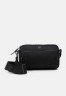 Tommy Hilfiger CITY COMMUTER  Across body bag space blue CITY COMMUTER Сумка через плечо космический синий