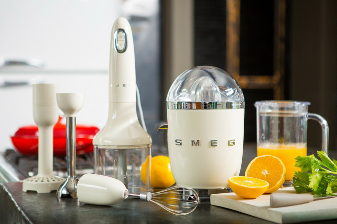 Smeg Smeg Stabmixer HBF22CREU Stabmixer Set  Ручной блендер Smeg HBF22CREU Ручной блендер набор